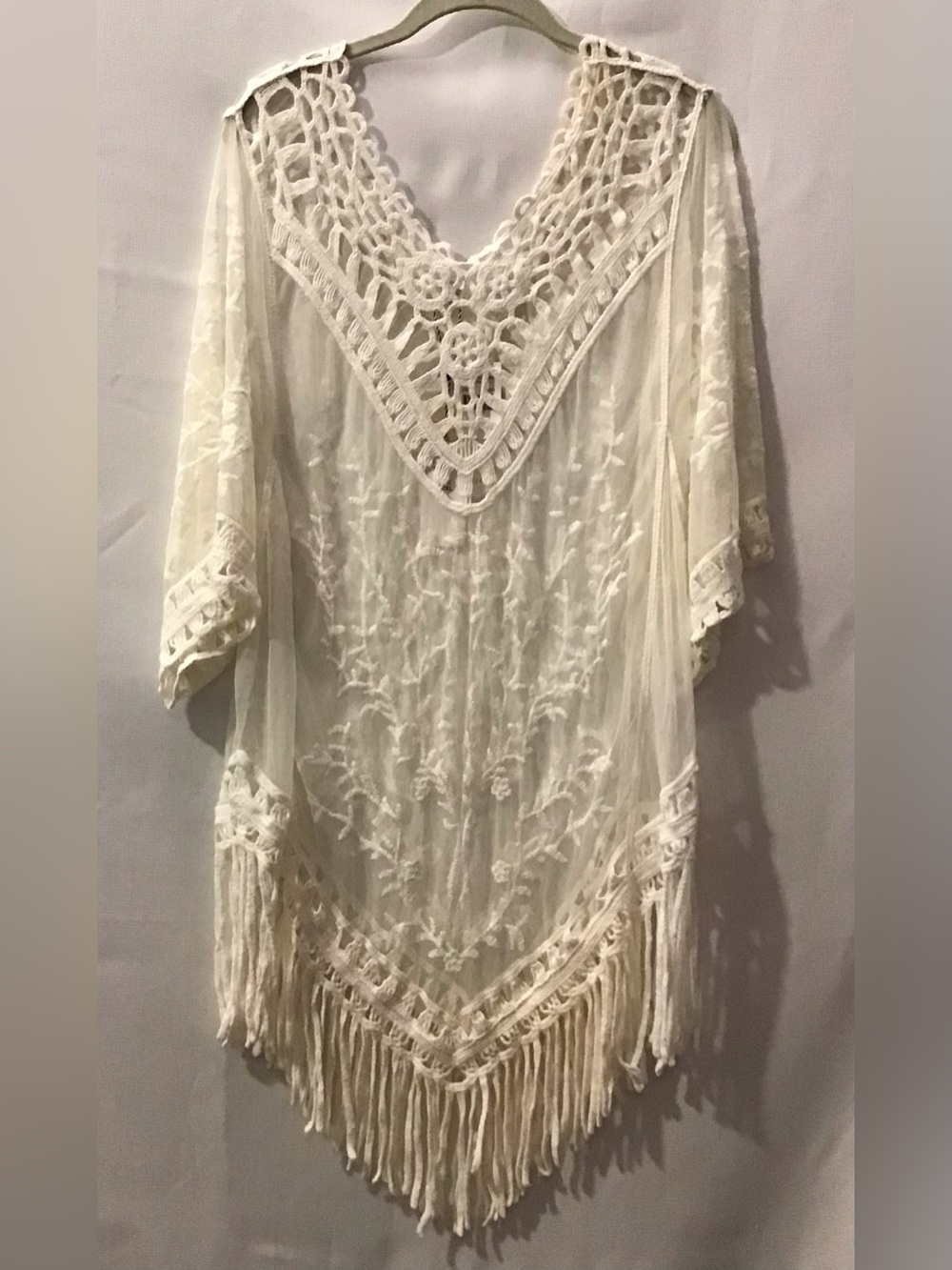 583 Kaktus Ivory Crochet Fringe Swim Coverup